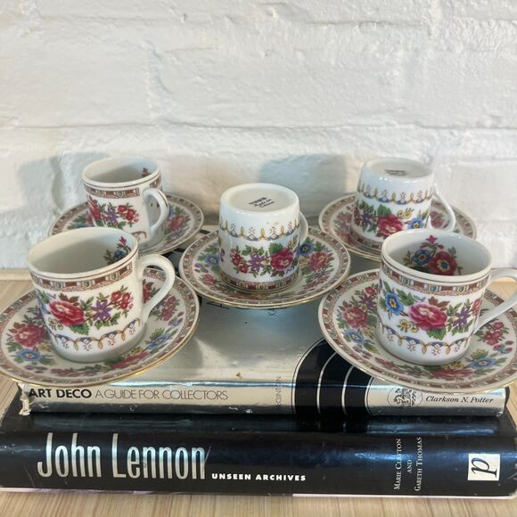 🌸 Vintage Floral Espresso Cup Set with Saucers – 5 Piece Set 🌸 - Picture 3 of 8